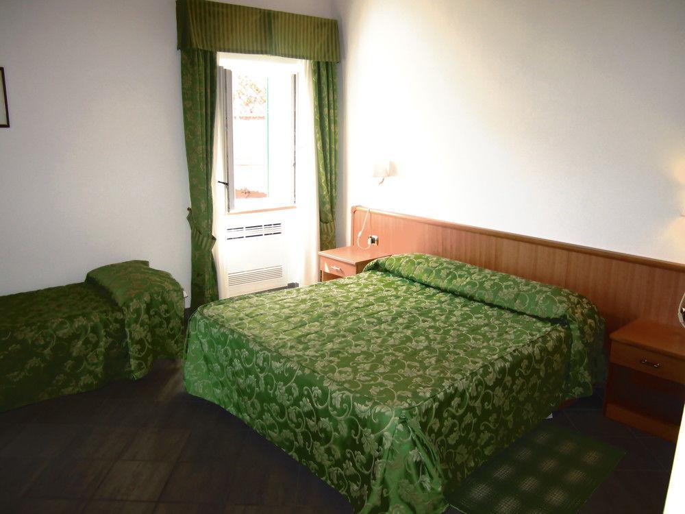 Albergo La Veranda Tavarone Exterior photo